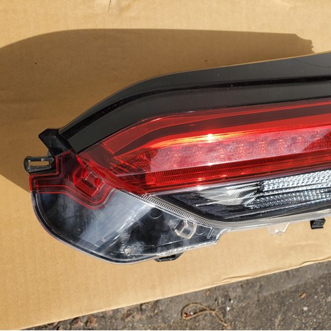 TOYOTA 8158142150 Фонарь задний правый внутренний в наличии Украина