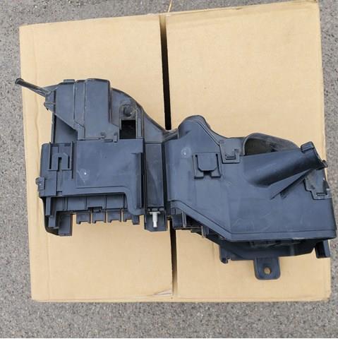 8274033020 TOYOTA Блок предохранителей купить в Ужгород