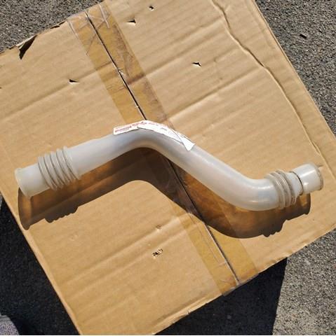 Горловина бачка омывателя 853190E080 TOYOTA
