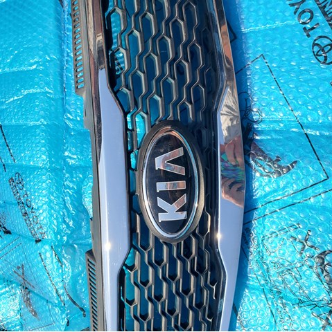 Эмблема на крышку багажника 863201W250 HYUNDAI