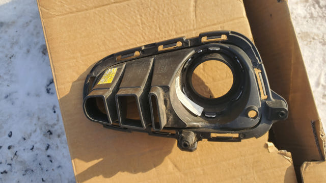 86524H8020 HYUNDAI Заглушка (решетка) противотуманных фар бампера переднего правая купить в Черкассы