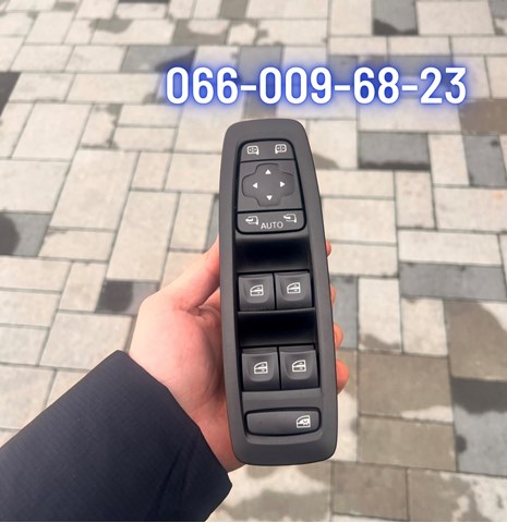 Кнопки переднего левого стеклоподъемника 254012952R RENAULT