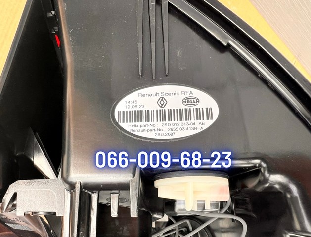 RENAULT 265503413R Фонарь задний правый внешний в наличии Черновцы