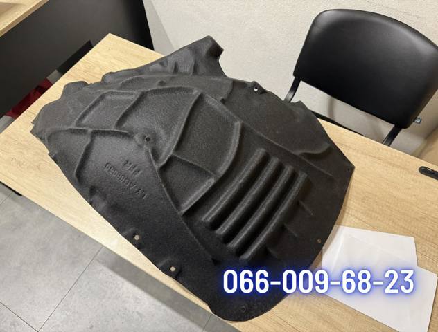 4M0821172P VAG Подкрылок крыла переднего правый передний купить в Полтава