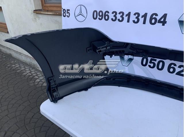 RENAULT 620100570R Передний бампер в наличии Николаев