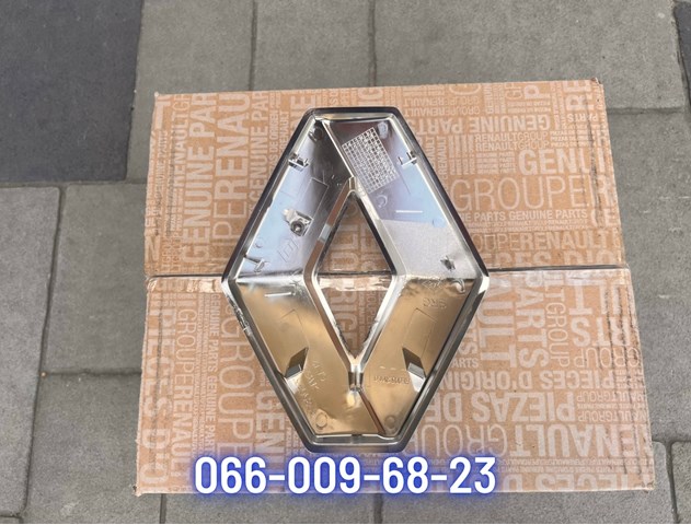 628902376R Эмблема решетки радиатора купить Житомир