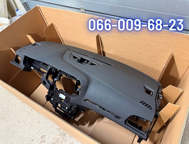 Панель салона передняя "торпедо" 681003980R RENAULT