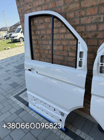 VAG 7C0831056C Дверь передняя правая в наличии Винница