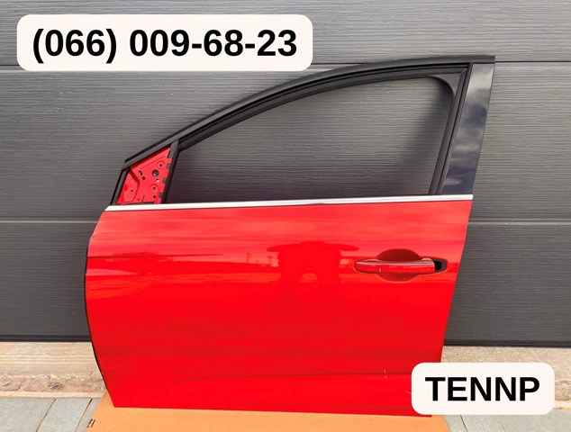 Передняя левая дверь 801010705R RENAULT