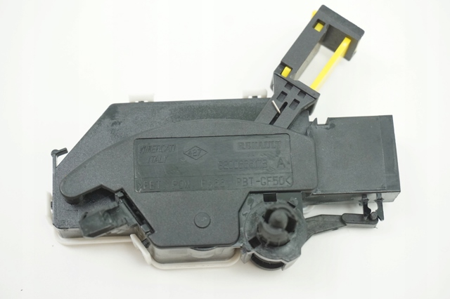 Датчик включения сцепления 8200666173 RENAULT