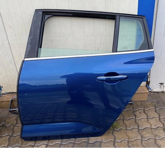 RENAULT 821016189R Дверь задняя левая в наличии Черновцы