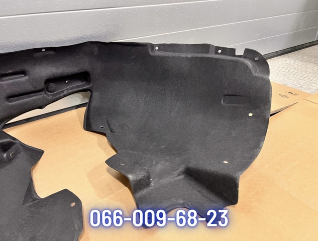 8R0821172 Подкрылок передний правый купить Украина