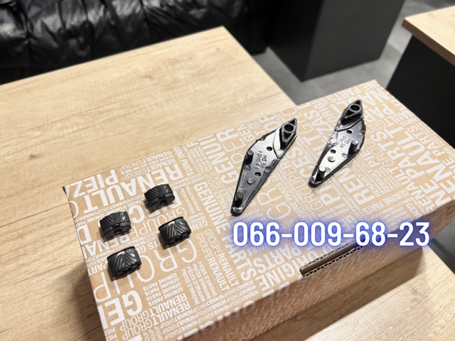 RENAULT 912120001R Ремкомплект салазок люка в наличии Одесса