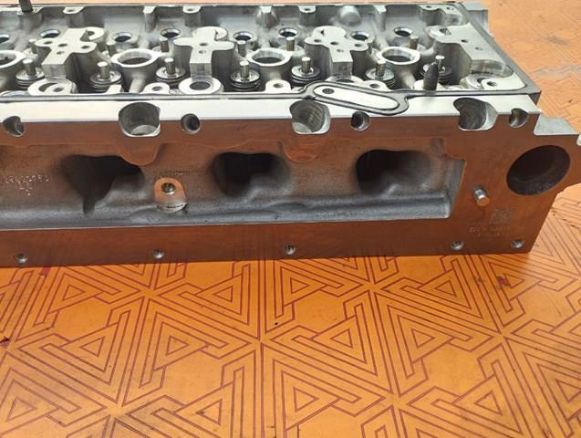 04L103264 VAG Головка блока цилиндров (ГБЦ) купить в Николаев