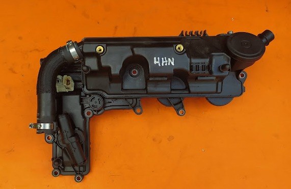 Крышка клапанов 1450976 FORD
