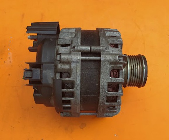 Генератор автомобиля 231009392R RENAULT