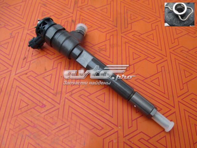 Форсунка впрыска топлива 8201108033 RENAULT