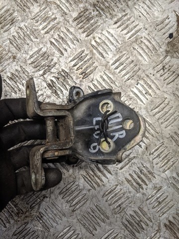 MB574273 MITSUBISHI Петля двери передней левой купить в Ровно