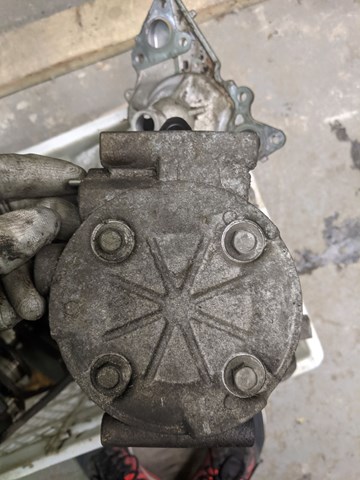 MITSUBISHI MR315442 Компрессор кондиционера в наличии Николаев