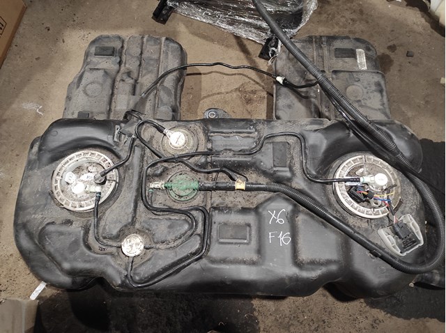 16117366123 BMW Датчик уровня топлива в баке левый купить в Одесса