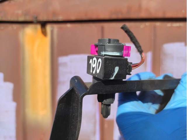 Лягушка тормоза Audi A8 D3