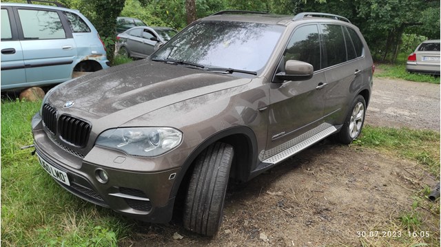 Хомут крепления втулки стабилизатора, переднего 6771927 BMW
