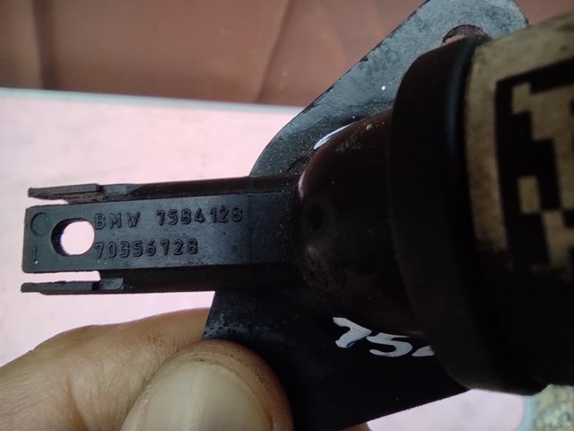 7584128 BMW Патрубок вентиляции картера (маслоотделителя) купить в Черновцы