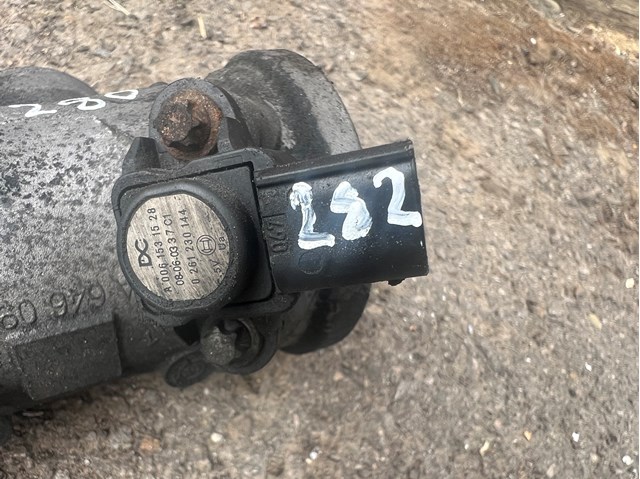 Датчик нагнетания воздуха в турбину A0061531528 MERCEDES