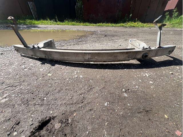 Буфер бампера переднего A2046203434 MERCEDES