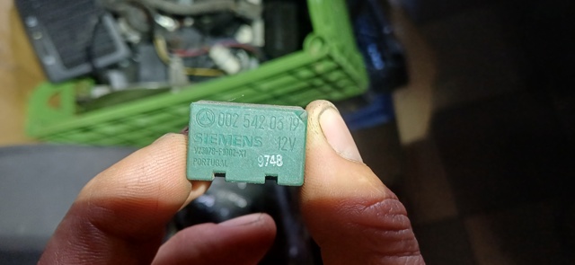 MERCEDES 0025420319 Реле дворников в наличии Черкассы