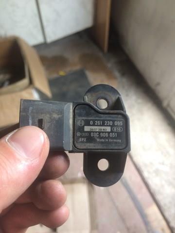 Датчик давления во впускном коллекторе 0261230095 BOSCH