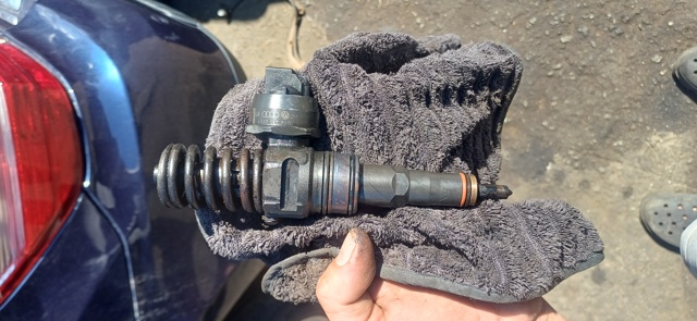 Форсунка дизельная в сборе 07Z130073F BOSCH