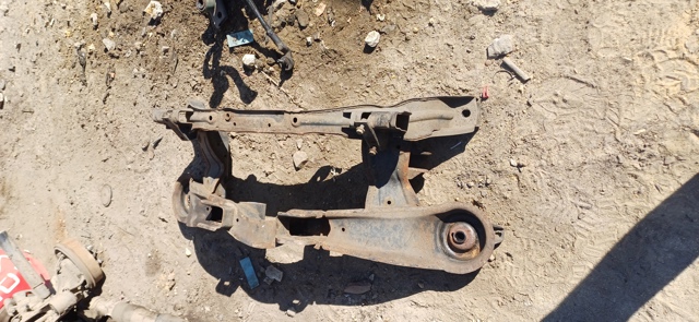 Балка задней подвески, подрамник 1586248 FORD