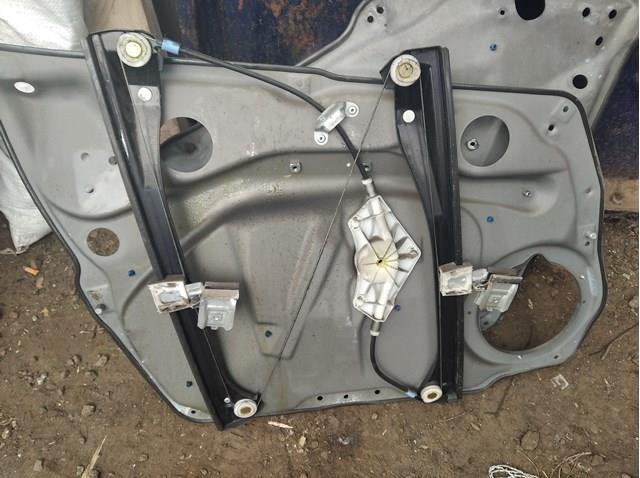 Мотор стеклоподъемника двери передней, правой 1697200279 MERCEDES