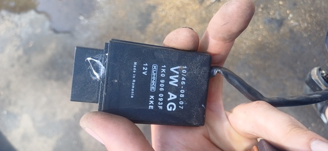 ЭБУ топливного насоса 1K0906093E VAG