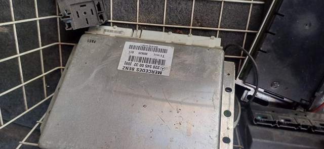 Блок управления пневмоподвеской 2205450032 MERCEDES