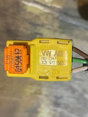 VAG 3C8972563 в наличии Львов