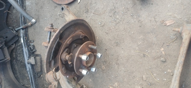 4230405101 TOYOTA Цапфа задняя правая купить в Одесса