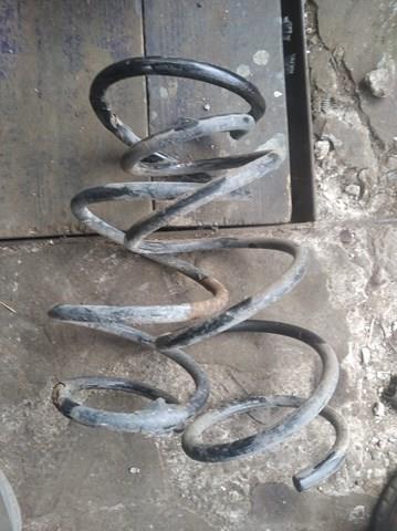 Пружина передней подвески 481310F010 TOYOTA