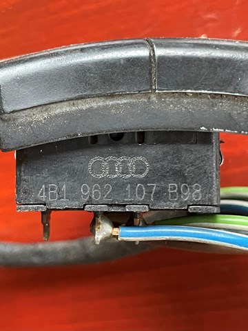 VAG 4B1962107B98 в наличии Ровно