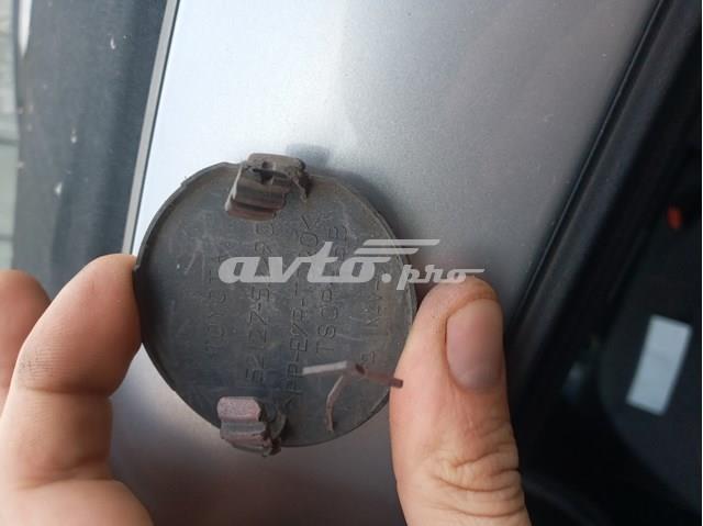 Заглушка бампера буксировочного крюка, передняя левая 5212752290 TOYOTA