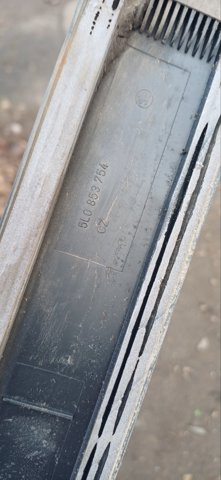 5L0853754 Молдинг двери задней правой купить Винница