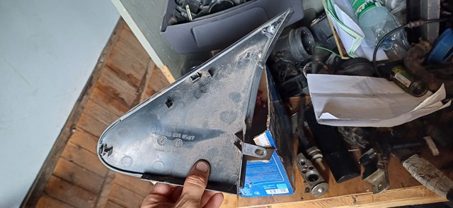 MERCEDES 6388110507 Накладка стойки кузова внешняя передняя правая в наличии Сумы
