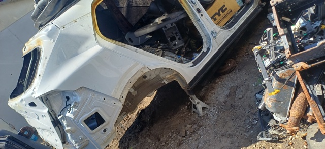 HYUNDAI 71504R2C00 Крыло заднее правое в наличии Киев