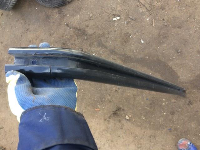 Рельс направляющей сдвижной двери, центральный правый 8200841767 RENAULT