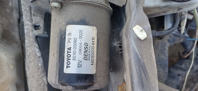 Мотор стеклоочистителя лобового стекла 8511005060 TOYOTA