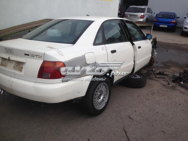 Фонари задние 8D0945112A VAG