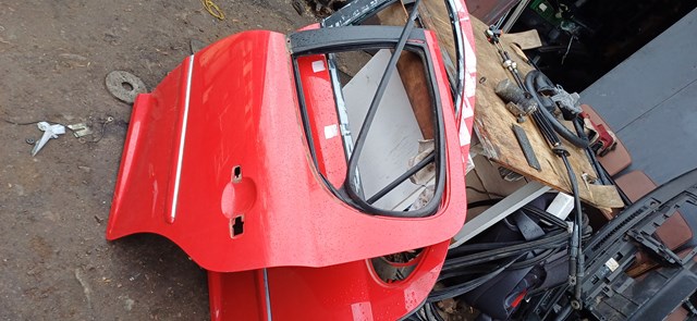 Задняя левая дверь 9006N2 PEUGEOT