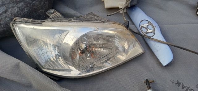 Фара правая 921201C010 HYUNDAI