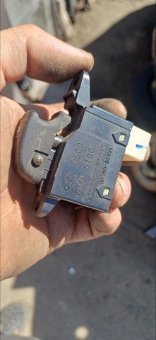 HYUNDAI 935753C010 в наличии Запорожье